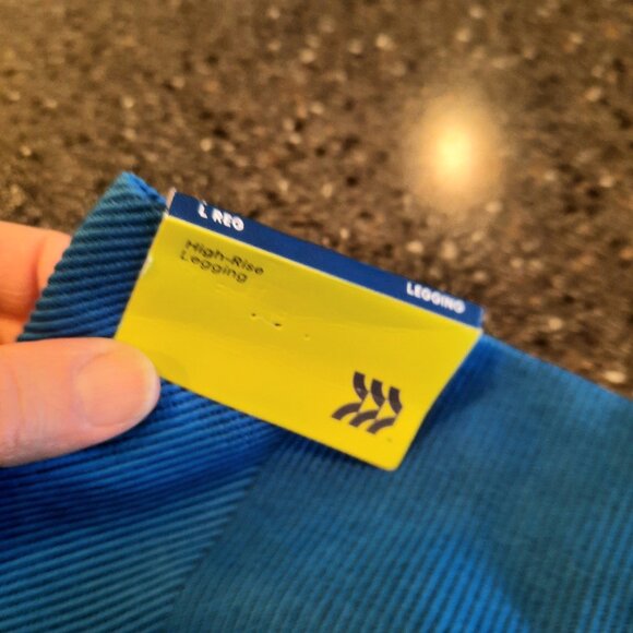 2 Pairs of NEW all in motion High Rise Leggings, Size L - Picture 7 of 7